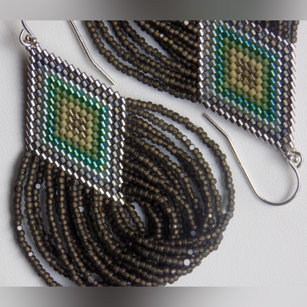 Sage’s Aura | Earth + Emerald | Handmade Beaded Earrings NWOT